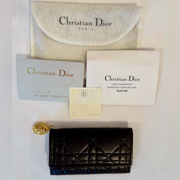 Brand New Never Used Christian Dior Quilted Brown Leather Key Case - Picture 2 of 6